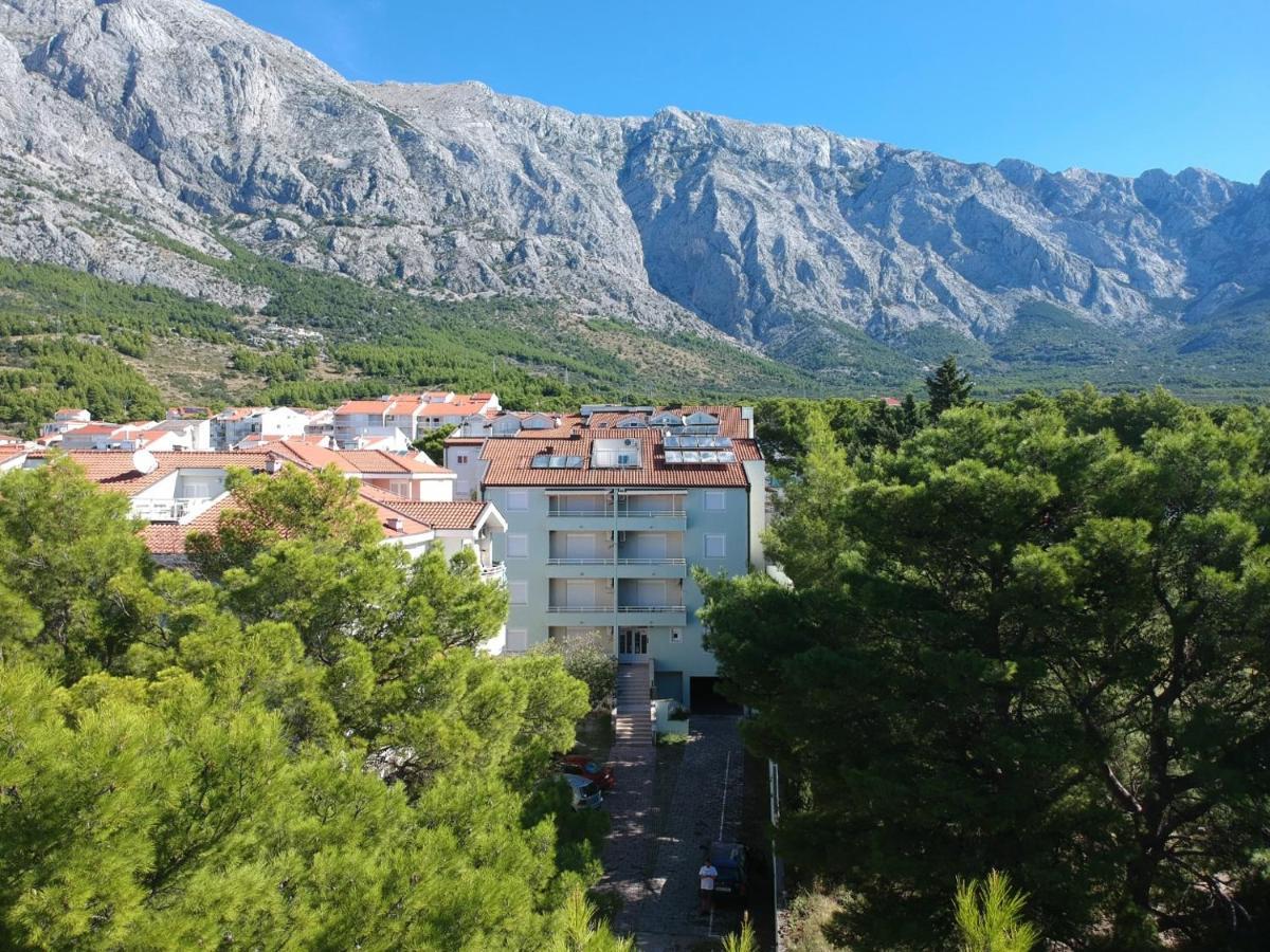 apartmani RUŽA&NIKOLINA*** Baska Voda Bagian luar foto